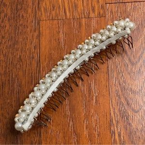 Vintage 80s Rhinestone Simulated Pearl Comb Hair Accessory